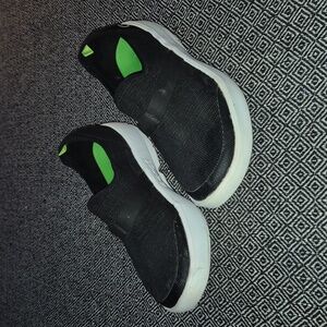 Oofos 0omg eeZee Low Shoe Black Comfort Walking Size 8.5